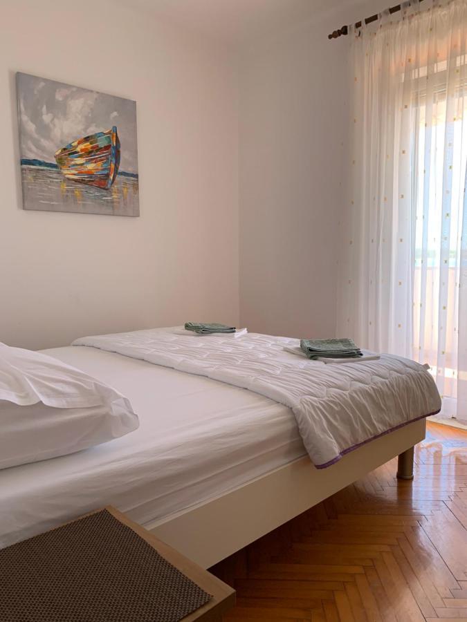 Apartmans And Rooms "Slavica" Novaglia Esterno foto